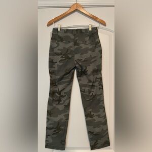 GAP camo chinos